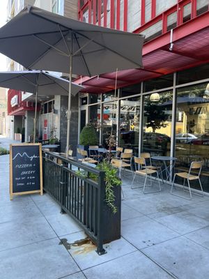 Majka Pizzeria by null