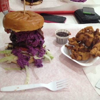 Dennistoun Bar-B-Que - Columbia Burger (bacon, pulled pork, beef burger, cheese & slaw) with onion fries - Barbeque Near Me - Glasgow, GLG