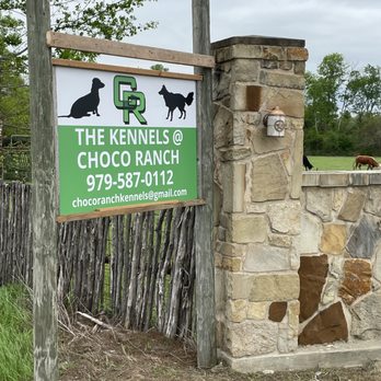 The Kennels at Choco Ranch - Our front sign. Come on back - Pet Boarding Near Me - Bryan, Texas The Kennels at Choco Ranch - Our front sign. Come on back - Pet Boarding Near Me - Bryan, Texas