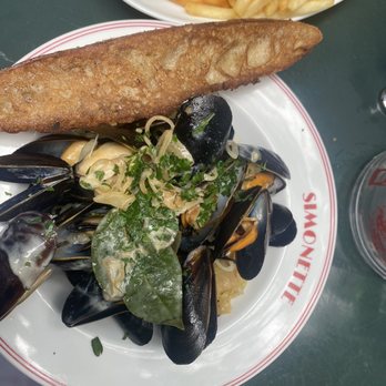 Simonette - Moules frites were also amazing! The bread was also incredibly delicious and the sauce that came with it as well! - French Near Me - Culver City, California Simonette - Moules frites were also amazing! The bread was also incredibly delicious and the sauce that came with it as well! - French Near Me - Culver City, California