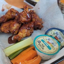 Amazing Burger  - Honey wings