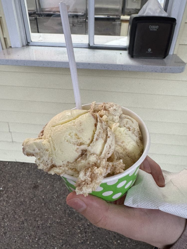Jon's Ice Cream Store and Restaurant Logo