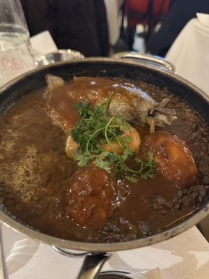 Brasserie Lipp by null