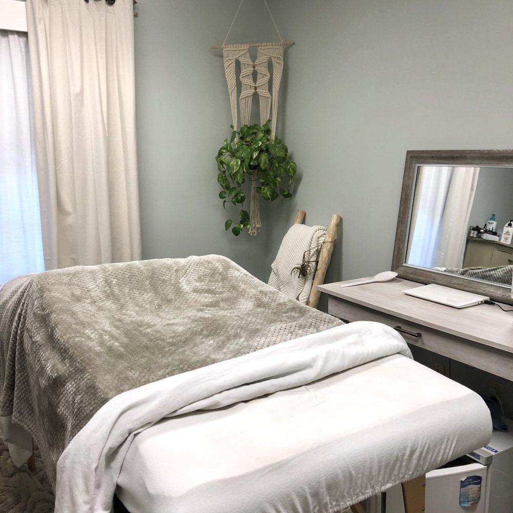 Far and Away Massage - Massage room - Massage Near Me - Wilmington, North Carolina Far and Away Massage - Massage room - Massage Near Me - Wilmington, North Carolina