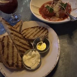 Bread and Meatballs