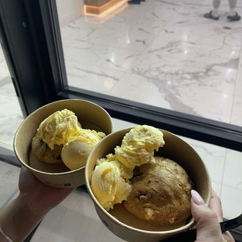 Chip Cookies - Ice Cream & Frozen Yogurt Near Me - Sacramento, California