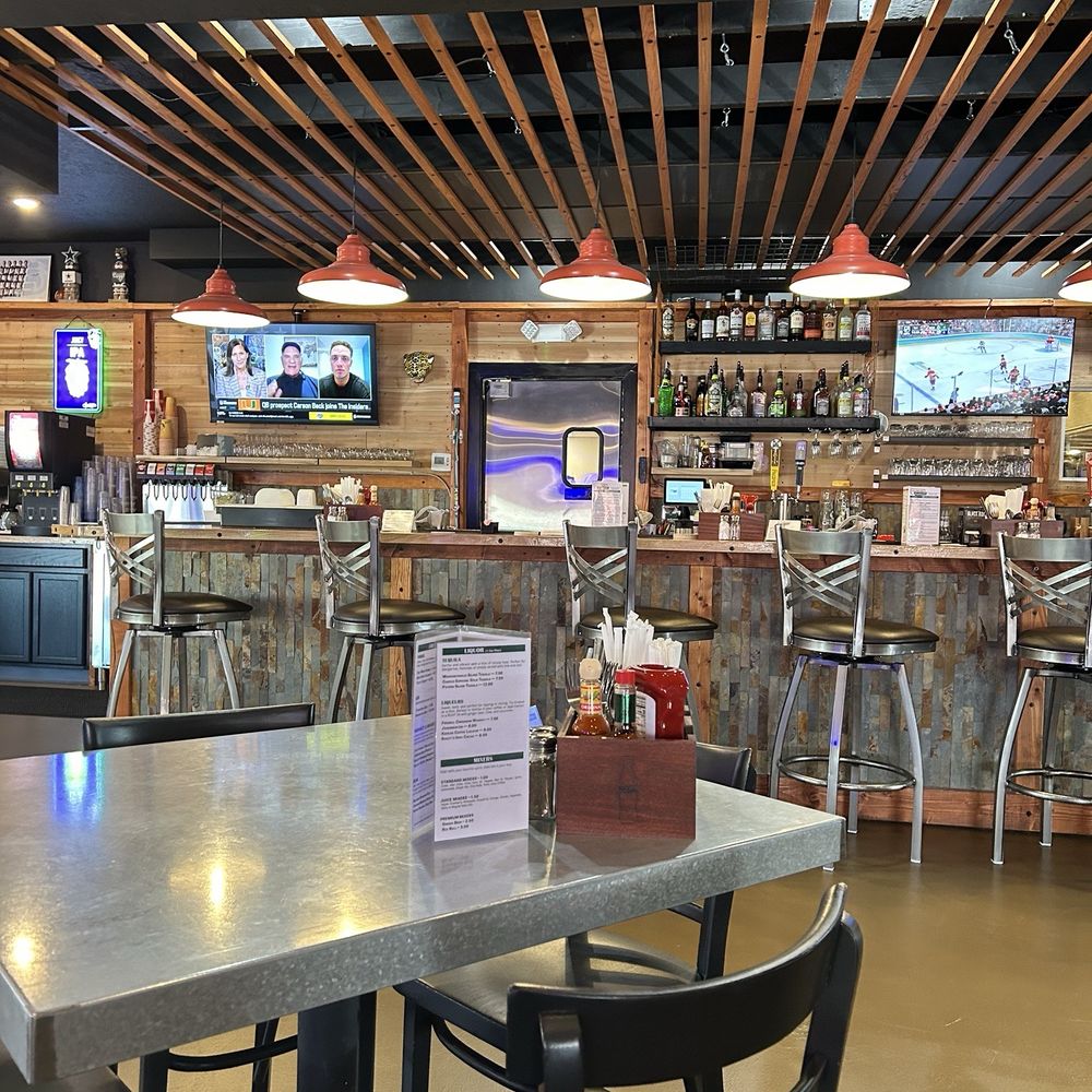 Landmark Grill - Bar - Breakfast & Brunch Near Me - Midvale, Utah