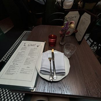 Donna's - Italian Near Me - Los Angeles, California