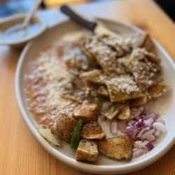 Moles La Tia - Chilaquiles