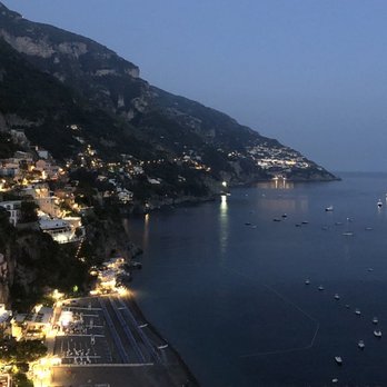 Hotel Reginella - Night view - Hotels Near Me - Positano, SA