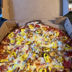 Bella Pizza - Momma We Made it pizza