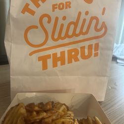 Smalls Sliders - Pensacola - Two single sliders and fries