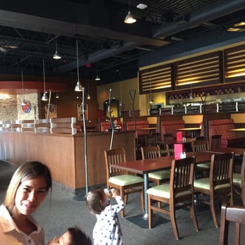 Boston Pizza - Lunchtime - Pizza Near Me - Squamish, British Columbia