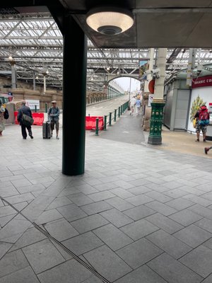 Edinburgh Waverley by null
