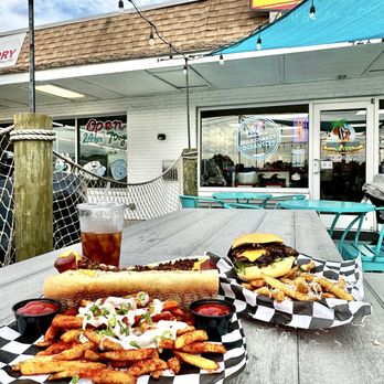 Surf Dawgs Grill - Soul Dawg, The Big Maui Burger, Crabby Bastard Fries, Garlic Parmesan Fries - Food Trucks Near Me - Surfside Beach, South Carolina