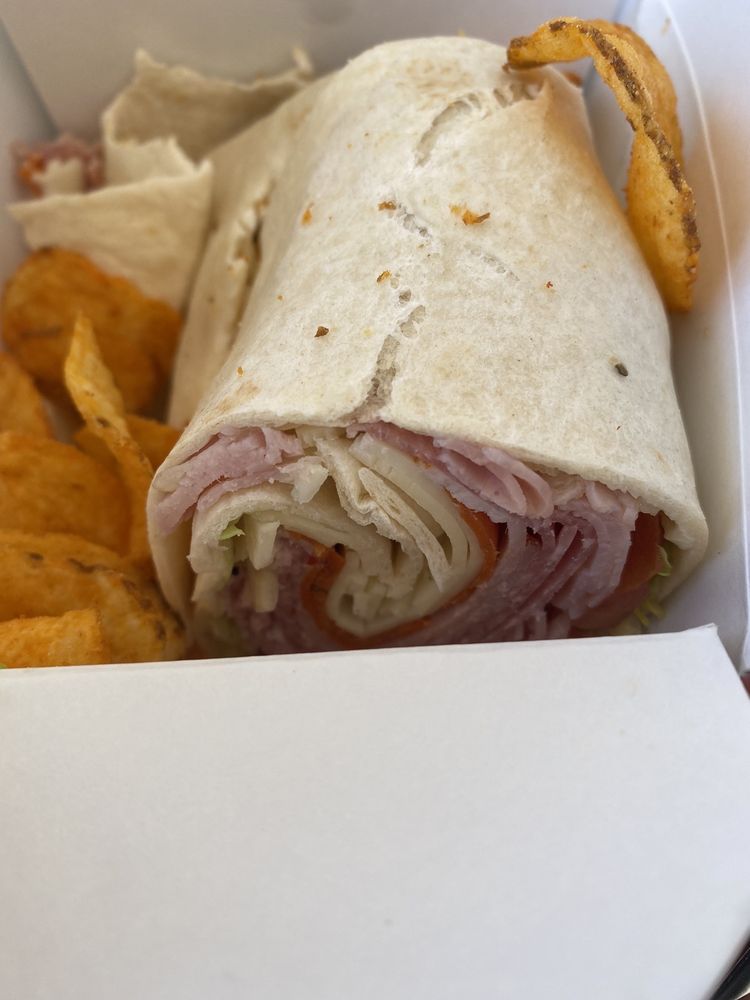 NEVERSINK GENERAL STORE Updated August 2024 67 Photos & 26 Reviews