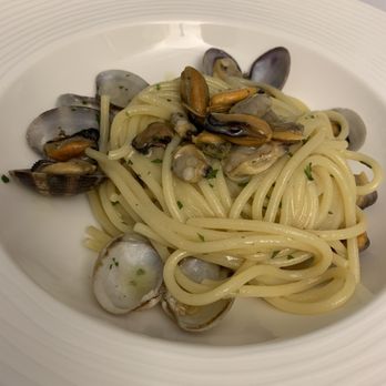 Luna - Pasta di frutta di mare - Italian Near Me - Positano, SA