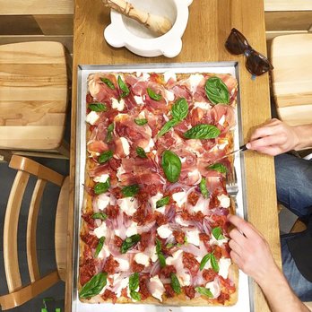 Pizzità - Pizza Near Me - Milan, Michigan