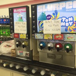 7-Eleven - Free slurpee day