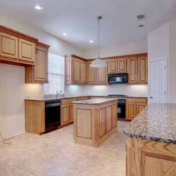 Reyes Cleaning Solutions - Home Cleaning Near Me Reyes Cleaning Solutions - Home Cleaning Near Me