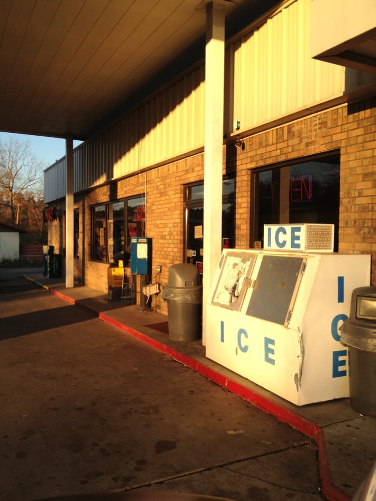 TOPPS FOOD & FUEL Updated September 2024 304 Broadnax St