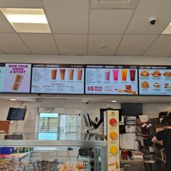 Dunkin' - Interior