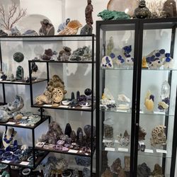 KM Crystal Shop