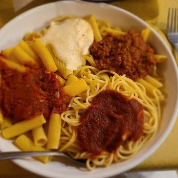 Pompilios - Pasta sampler - Italian Near Me - Newport, Kentucky