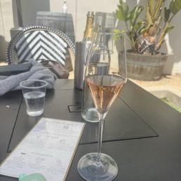 Sparkling rose