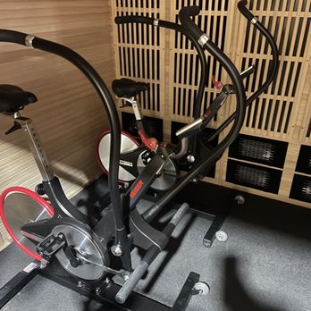 HOTWORX - Sacramento, CA - Arden-Arcade - Yoga Near Me - Sacramento, California