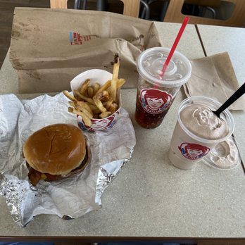 Wendy's - Fast Food Near Me - Percival, Iowa Wendy's - Fast Food Near Me - Percival, Iowa