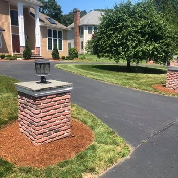 BayState Landscapes & Construction - Mulch Prep/Install - Landscaping Near Me - Ashland, Massachusetts BayState Landscapes & Construction - Mulch Prep/Install - Landscaping Near Me - Ashland, Massachusetts