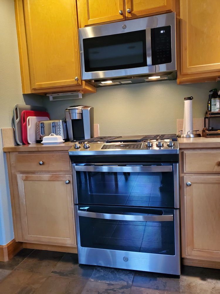 APPLIANCE AND MORE CONNECTION Updated September 2024 13 Reviews