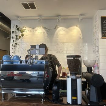 Broadsheet Coffee Roasters - Coffee & Tea Near Me - Cambridge, Massachusetts