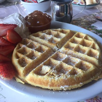 Riverview Inn - waffles and strawberries on a plate - Breakfast & Brunch Near Me - Bradford West Gwillimbury, Ontario