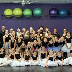 Your Performing Arts Center - Ballet Experience group photo