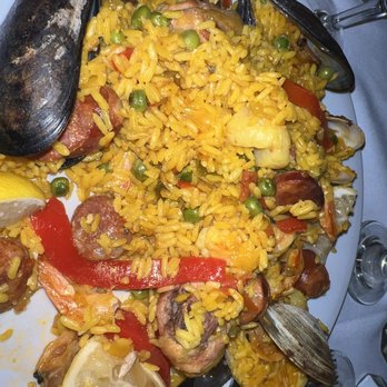 Marbella Restaurant - Paella Valenciana con Langosta Dinner - Spanish Near Me - Bayside, New York Marbella Restaurant - Paella Valenciana con Langosta Dinner - Spanish Near Me - Bayside, New York