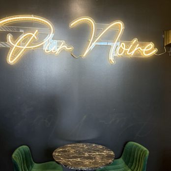 Pur Noire - Inside - Wineries Near Me - Dallas, Texas Pur Noire - Inside - Wineries Near Me - Dallas, Texas