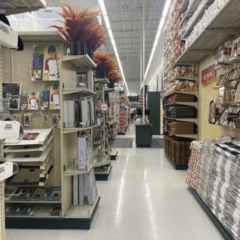 Hobby Lobby - Arts & Crafts Near Me - Massapequa Park, New York