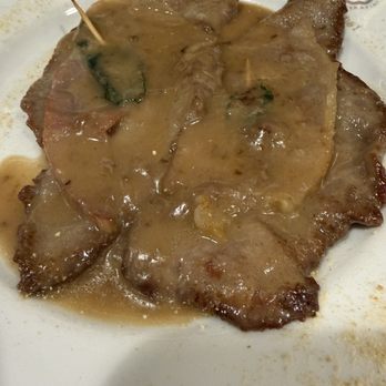 Armando al Pantheon - Veal saltimbocca - Italian Near Me - Rome, RM