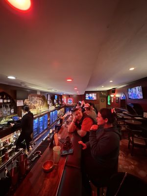 Segovia's Cocktail Bar & Lounge by null