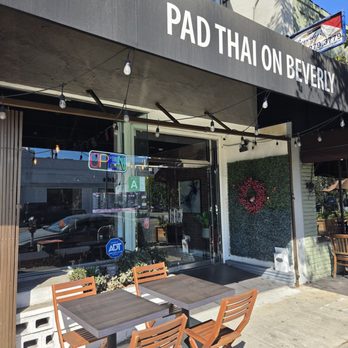 Pad Thai On Beverly - Thai Near Me - Los Angeles, California Pad Thai On Beverly - Thai Near Me - Los Angeles, California