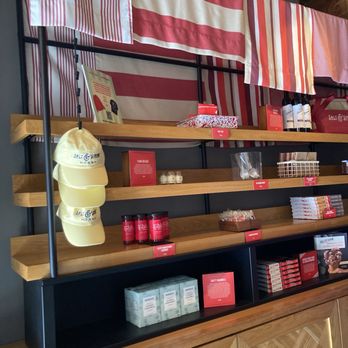 Salt & Straw - Ice Cream & Frozen Yogurt Near Me - Portland, Oregon