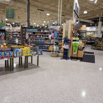 Publix - View from front of store looking towards aisle 1 - Grocery Near Me - Spanish Fort, Alabama