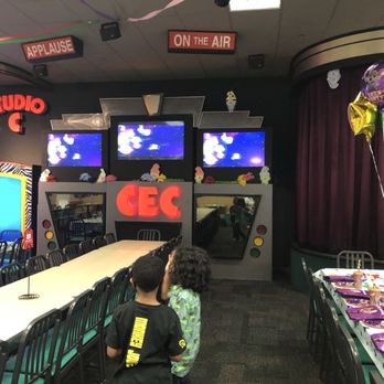 Chuck E. Cheese - Inside table area - Pizza Near Me - Conroe, Texas