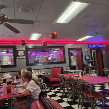 Tally's Good Food Cafe - Diner decor. This was the view from our booth. - American Near Me - Tulsa, Oklahoma Tally's Good Food Cafe - Diner decor. This was the view from our booth. - American Near Me - Tulsa, Oklahoma