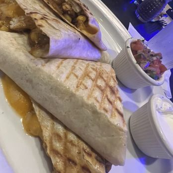 Nantucket Grill - Chapel Hill - Chicken quesadilla - New American Near Me - Chapel Hill, North Carolina