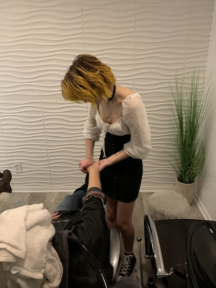 THE LATHER LOUNGE 45 Photos & 32 Reviews Hair Salons 9337 Calumet