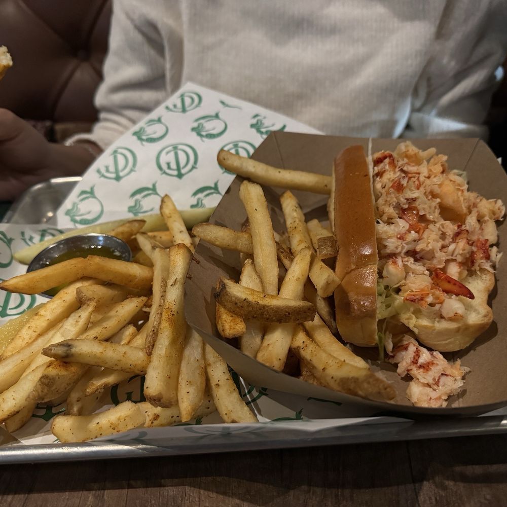 Lobster roll