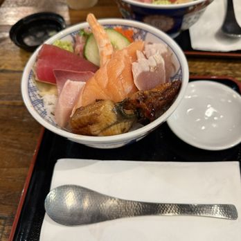 Donburi Station - Bellevue - Chirashi bowl - Japanese Near Me - Bellevue, Washington Donburi Station - Bellevue - Chirashi bowl - Japanese Near Me - Bellevue, Washington